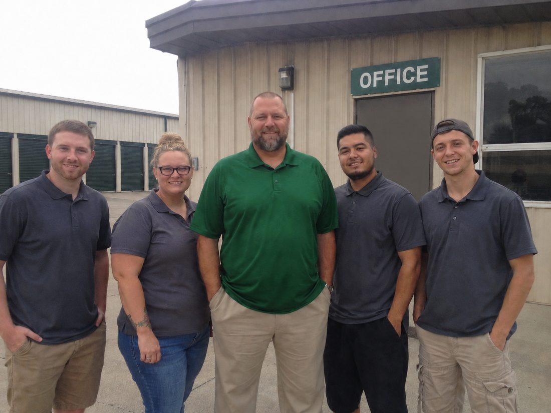 Pest control professionals in Bedford, TX